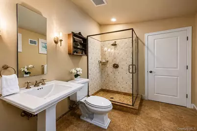 39 Cherry Lane, Syosset, NY 11791 - Photo 34