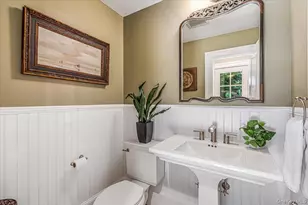 39 Cherry Ln, Syosset, NY 11791 - Photo 18