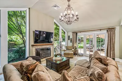 39 Cherry Lane, Syosset, NY 11791 - Photo 20