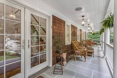 39 Cherry Lane, Syosset, NY 11791 - Photo 4