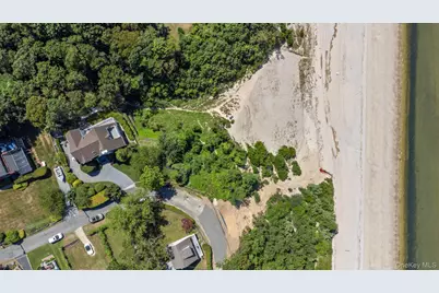 103 Soundview Drive, Rocky Point, NY 11778 - Photo 32