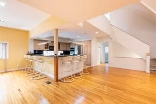 127 Wooleys Ln, Great Neck, NY 11023 - Photo 10