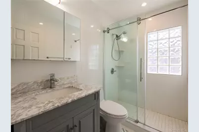 127 Wooleys Lane, Great Neck, NY 11023 - Photo 18