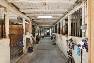 386 Bread and Cheese Hollow Rd, Northport, NY 11768 - Photo 16