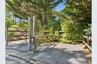 386 Bread and Cheese Hollow Road, Northport, NY 11768 - Photo 20