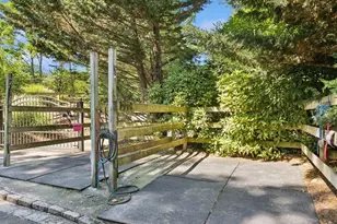 386 Bread and Cheese Hollow Rd, Northport, NY 11768 - Photo 20