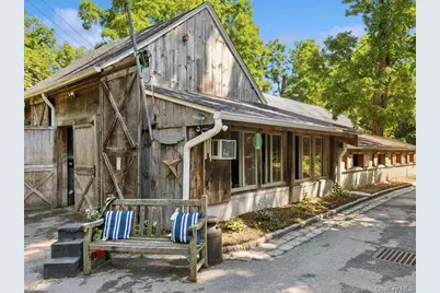 386 Bread and Cheese Hollow Road, Northport, NY 11768 - Photo 22