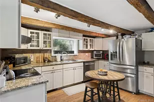 386 Bread and Cheese Hollow Rd, Northport, NY 11768 - Photo 8