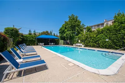 135 Post Avenue #2Q, Westbury, NY 11590 - Photo 16