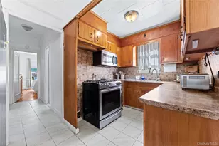 2436 Buck St, Bronx, NY 10461 - Photo 10
