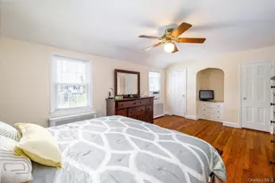 41 Hart St, Lynbrook, NY 11563 - Photo 18
