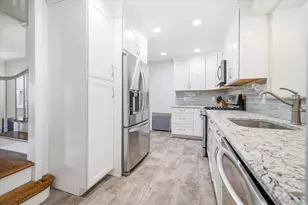 41 Hart St, Lynbrook, NY 11563 - Photo 12