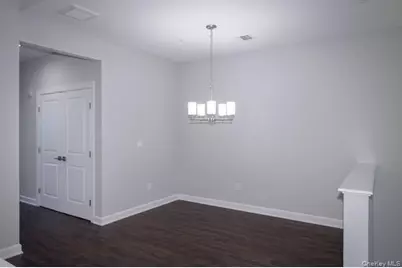 300 Sutton Court #38, Mount Sinai, NY 11766 - Photo 8