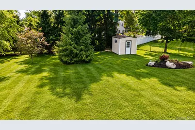 688 Pleasantview Court, Yorktown Heights, NY 10598 - Photo 28