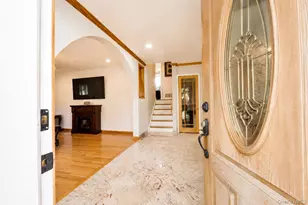 688 Pleasantview Ct, Yorktown Heights, NY 10598 - Photo 8