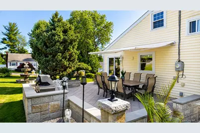 688 Pleasantview Court, Yorktown Heights, NY 10598 - Photo 30