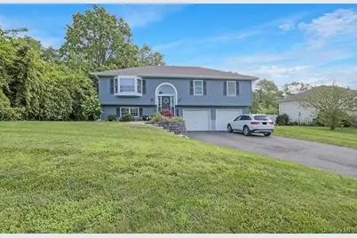 13 Jodphur Lane, Newburgh, NY 12550 - Photo 2