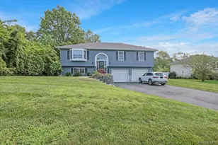 13 Jodphur Ln, Newburgh, NY 12550 - Photo 2