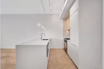 41st Avenue 29-18 #14B, Long Island City, NY 11101 - Photo 4