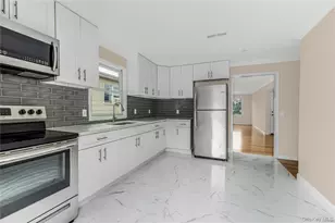 36 Coolidge Ave, Yonkers, NY 10701 - Photo 10