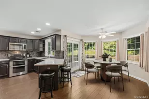32 Robinson Ln, Wappingers Falls, NY 12590 - Photo 4