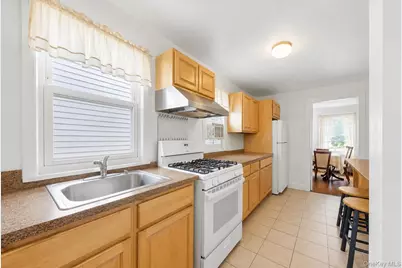 21 Crescent Place, Yonkers, NY 10704 - Photo 8