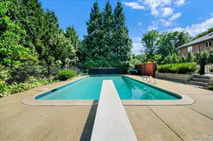 236 Westlake Dr, Valhalla, NY 10595 - Photo 42