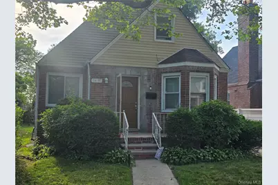 11498 230th Street, Cambria Heights, NY 11411 - Photo 2