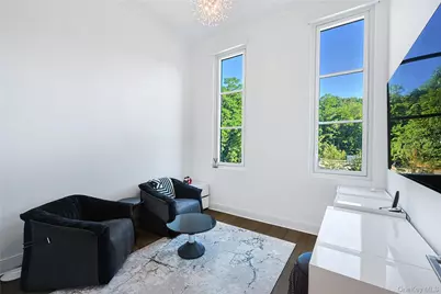 100 Garvies Point Road #1024, Glen Cove, NY 11542 - Photo 16