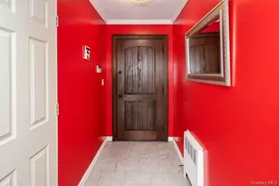 41 Cambria Rd, Syosset, NY 11791 - Photo 2