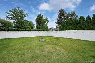 41 Cambria Rd, Syosset, NY 11791 - Photo 26