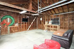 41 Cambria Rd, Syosset, NY 11791 - Photo 30