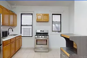21-28 35, Astoria, NY 11105 - Photo 4