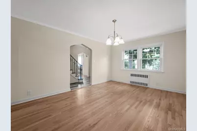 198 Canterbury, Lynbrook, NY 11563 - Photo 6