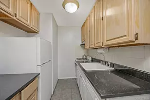 69-35 61st Rd, Middle Village, NY 11379 - Photo 6