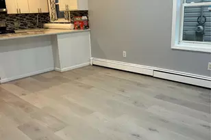 139-11 87th Dr, Jamaica, NY 11435 - Photo 2