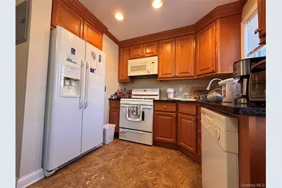 224-14 Hillside Avenue #Apt 39-7, Queens Village, NY 11427 - Photo 8