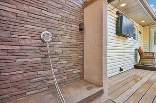148 Oak Ave, Shirley, NY 11967 - Photo 32