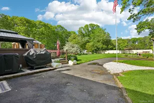 148 Oak Ave, Shirley, NY 11967 - Photo 42