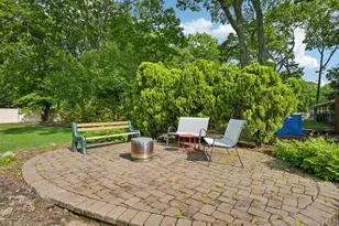 148 Oak Ave, Shirley, NY 11967 - Photo 36