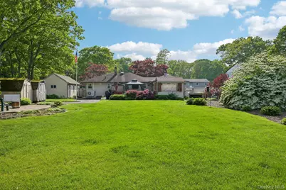 148 Oak Avenue, Shirley, NY 11967 - Photo 40