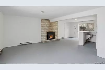 26 Lauretta Drive, Highland, NY 12528 - Photo 18