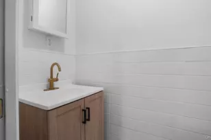 414 E 182nd St, Bronx, NY 10457 - Photo 16