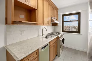 21-36 33rd Rd, Astoria, NY 11106 - Photo 14