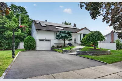 15 Ulster Drive, Jericho, NY 11753 - Photo 1