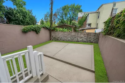 330 E 198th Street, Bronx, NY 10458 - Photo 4