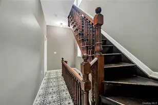330 E 198th St, Bronx, NY 10458 - Photo 14