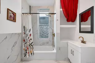 330 E 198th St, Bronx, NY 10458 - Photo 26