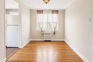 31 Maple Ave, Kings Park, NY 11754 - Photo 4