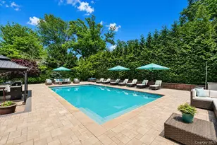 345 Heather Ln, Hewlett, NY 11557 - Photo 4